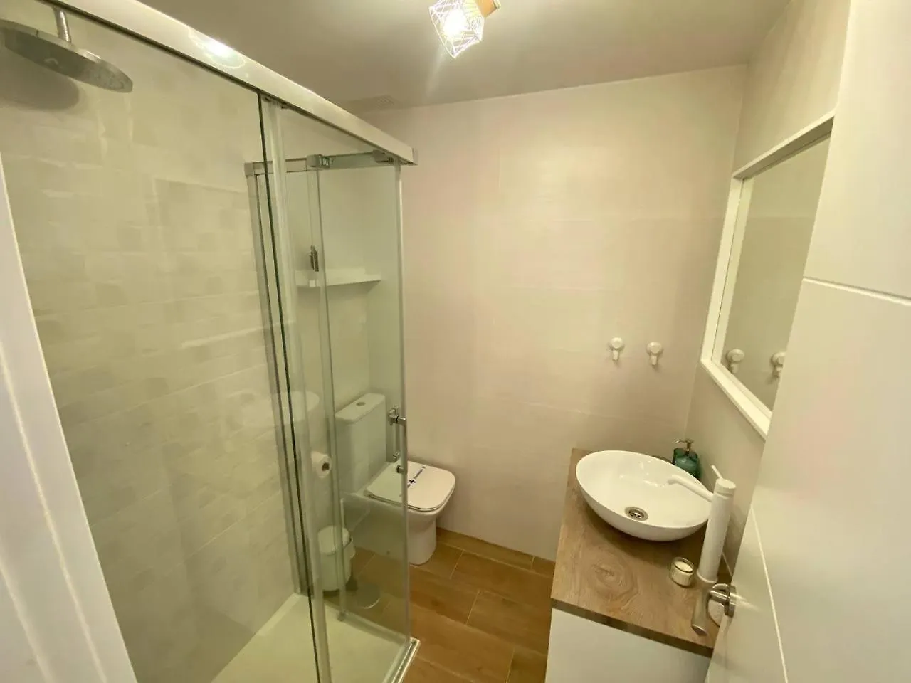 Apartamento Trascuesta, Pleno Centro Sanlucar de Barrameda 0*,  Spain